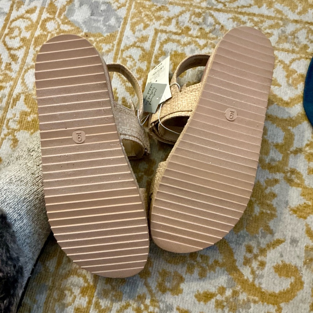 A New Day Women's Sandals - Tan - Picture 4 of 6